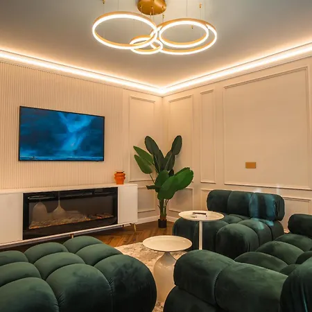 Eric Apartment